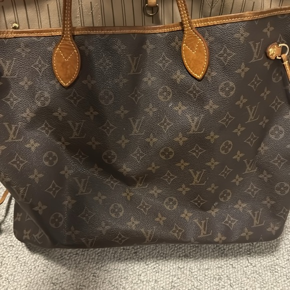 Louis Vuitton Extra Large Neverfull GM Bag - Picture 7 of 7